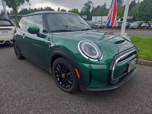 Used 2023 MINI Cooper SE FWD image 6