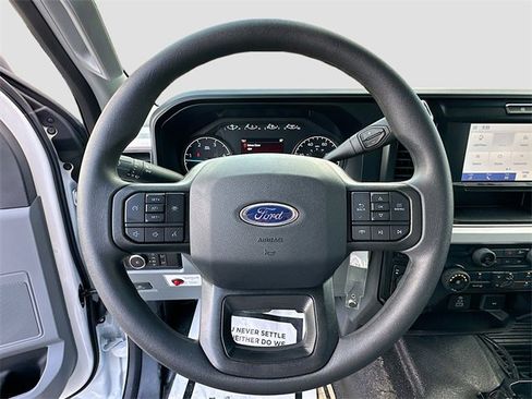 New 2025 Ford F550 4x4 Supercab Super Duty image 7