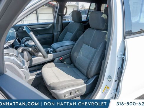 Used 2025 GMC Acadia Elevation image 4