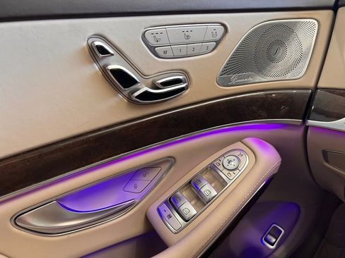 Used 2019 Mercedes-Benz S 560 4MATIC Sedan image 17