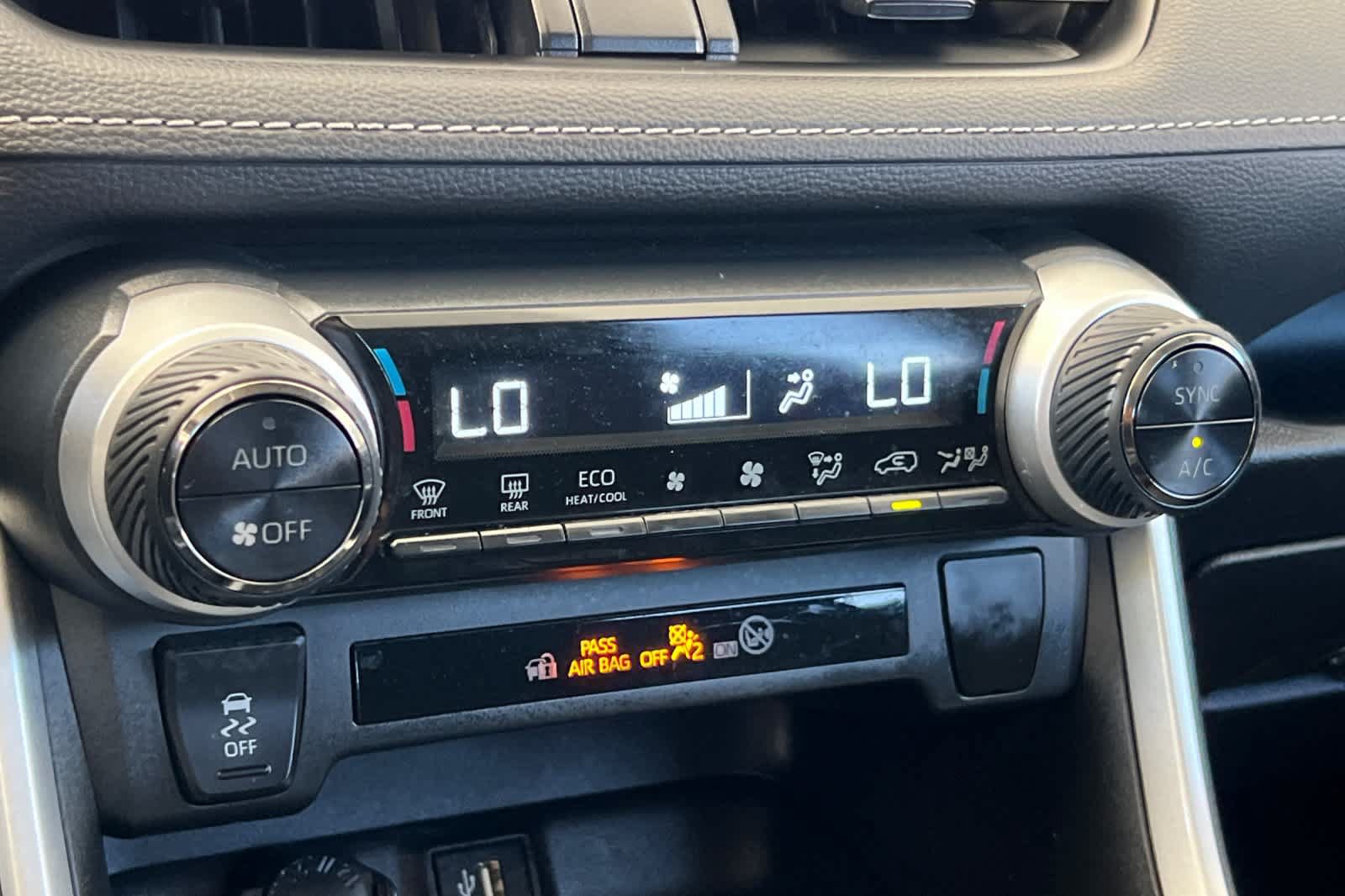 Certified 2023 Toyota RAV4 LE AWD/4WD image 21
