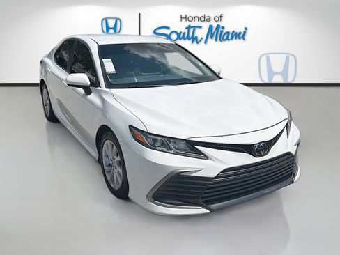 Used 2023 Toyota Camry LE FWD image 1