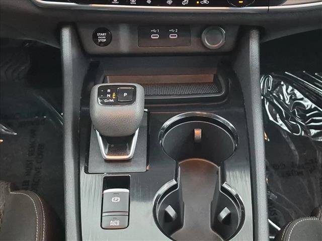 Used 2026 Nissan Rogue SV FWD image 12