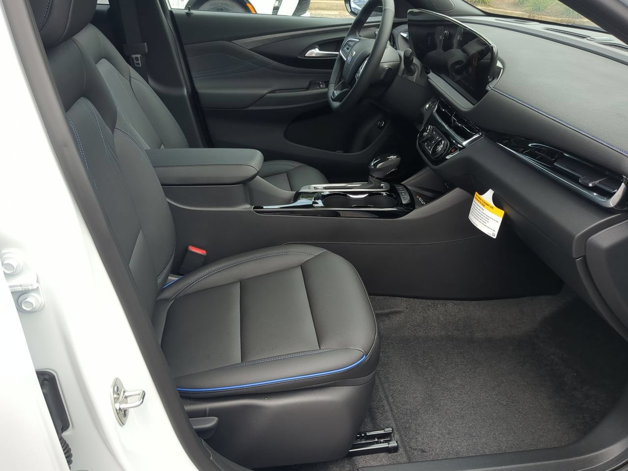 New 2026 Buick Envista Sport Touring w/ Convenience I Package FWD image 31