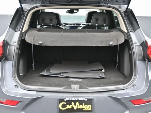 Used 2021 Buick Encore GX Essence w/ Experience Buick Package image 16