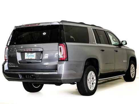 Used 2020 GMC Yukon XL SLT AWD/4WD image 6