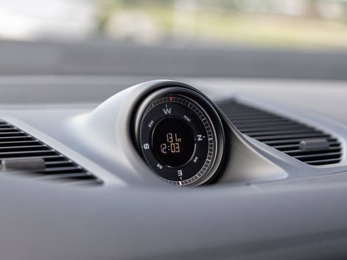 Certified 2025 Porsche Cayenne image 23