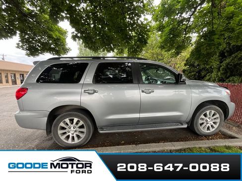 Used 2014 Toyota Sequoia Limited AWD/4WD image 4