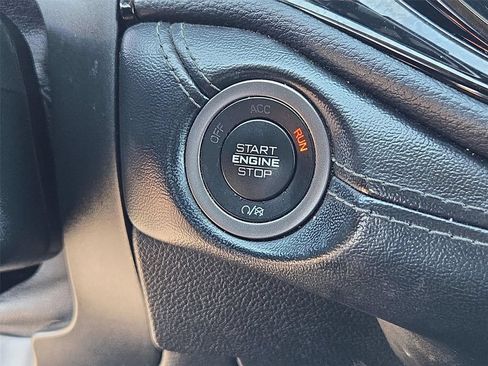Used 2021 Dodge Durango SXT w/ 3rd Row Seating Group RWD image 9