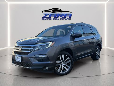 Used 2018 Honda Pilot Touring image 1