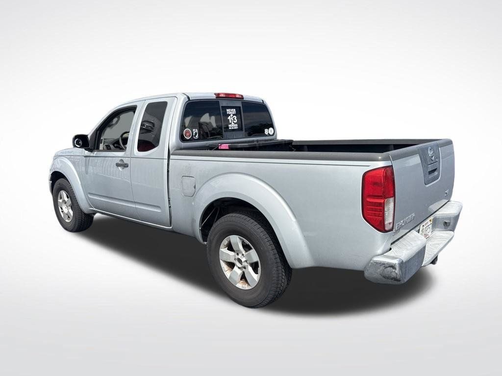Used 2008 Nissan Frontier SE w/ SE Value Truck Pkg RWD image 3