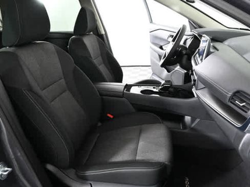 Used 2025 Nissan Rogue SV FWD image 11