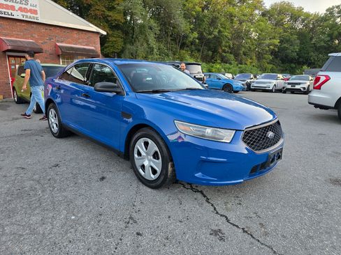 Used 2017 Ford Taurus Police Interceptor AWD image 3