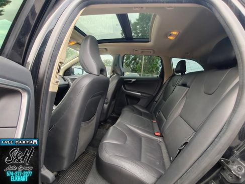 Used 2013 Volvo XC60 3.2 Premier AWD/4WD image 18