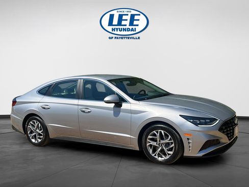 Certified 2023 Hyundai Sonata SEL FWD image 1