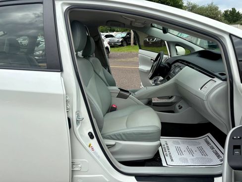 Used 2012 Toyota Prius Four FWD image 22