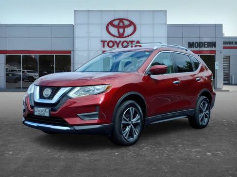 Used 2019 Nissan Rogue SV w/ Premium Package AWD/4WD image 1