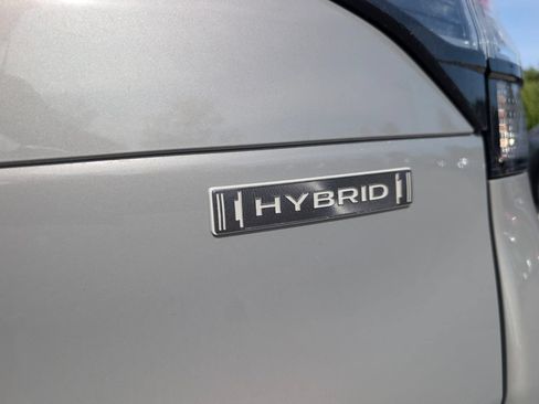 Used 2025 Subaru Forester Sport AWD/4WD image 49