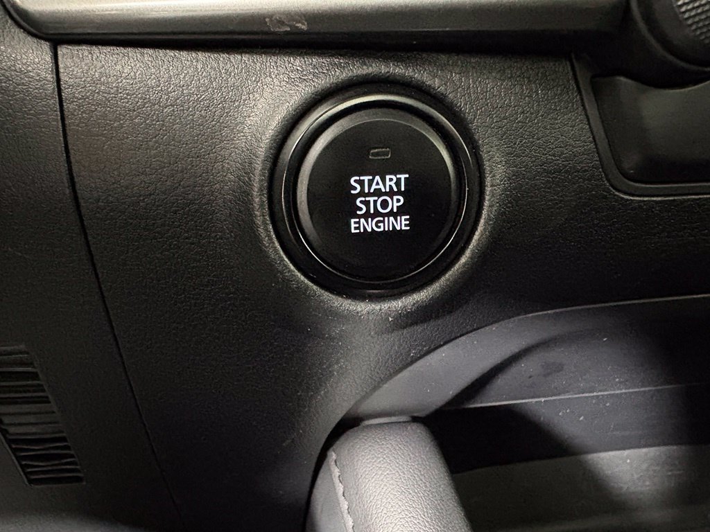 Used 2024 MAZDA MAZDA3 s FWD image 31
