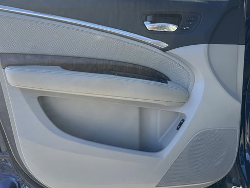 Used 2020 Acura MDX SH-AWD w/ Technology Package image 16