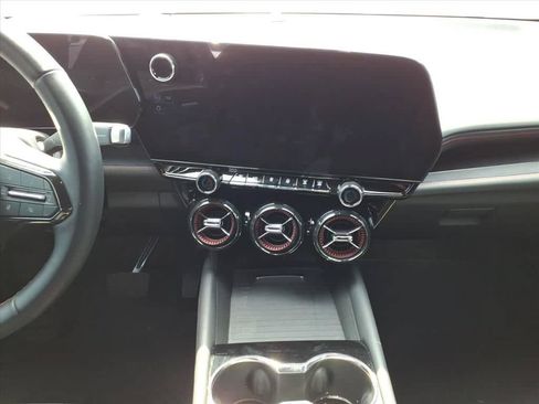 Used 2024 Chevrolet Blazer EV RS AWD/4WD image 28