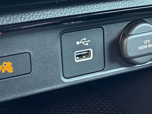 Used 2025 Honda CR-V LX image 32