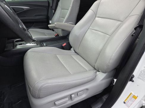 Certified 2023 Honda Passport EX-L image 26