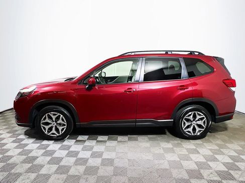 Certified 2024 Subaru Forester Premium AWD/4WD image 4