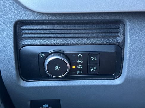 Used 2024 Ford F550 2WD Regular Cab Super Duty w/ XL Chrome Package image 27