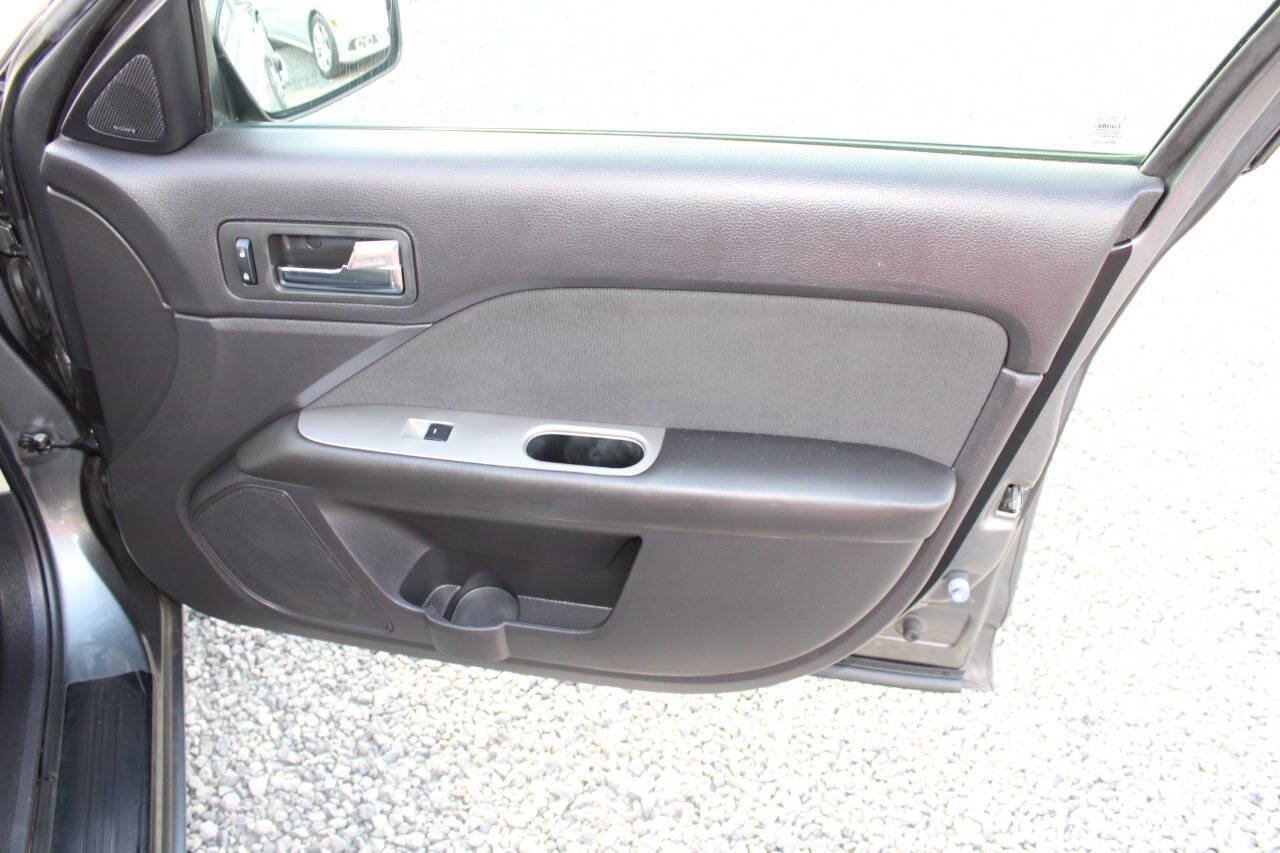 Used 2010 Ford Fusion Hybrid FWD image 20