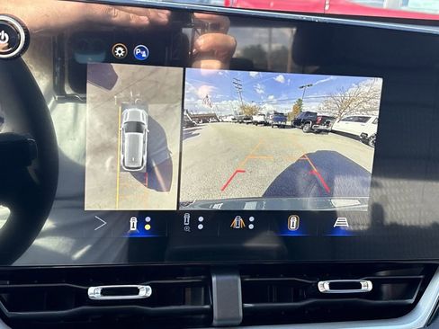 New 2026 Chevrolet Equinox LT w/ Safety and Technology Package image 17