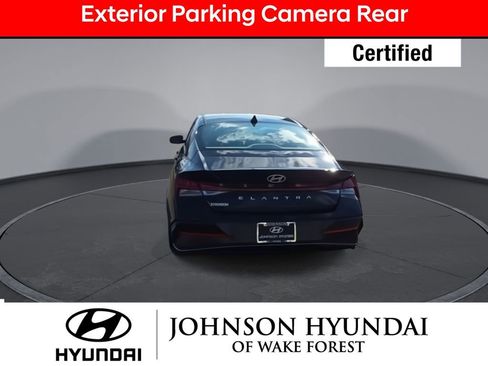 Certified 2025 Hyundai Elantra SEL image 7