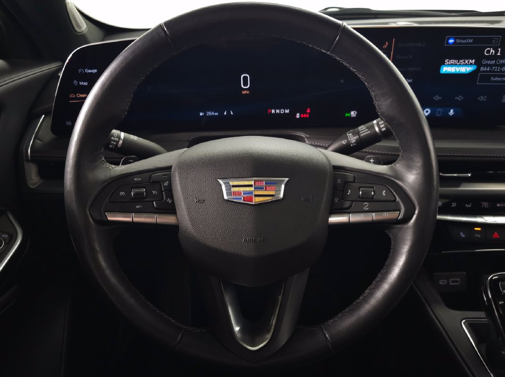 Used 2024 Cadillac XT4 Premium Luxury w/ Technology Package FWD image 18