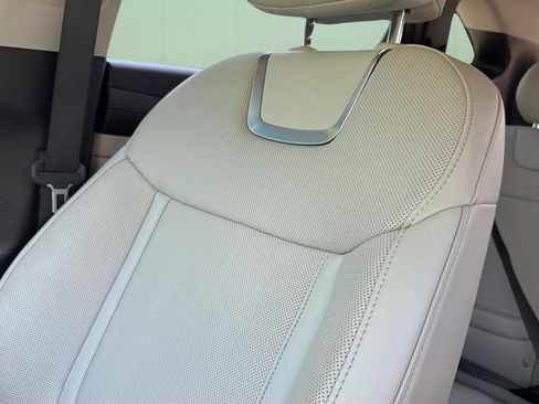 Certified 2025 Hyundai Tucson Limited FWD image 47