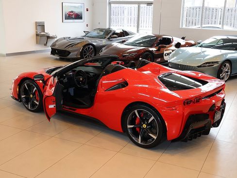 Certified 2022 Ferrari SF90 Spider image 73