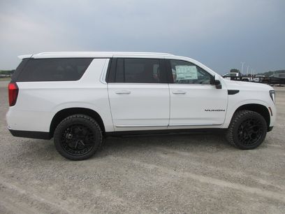 New 2026 GMC Yukon XL Elevation w/ Elevation Premium Package