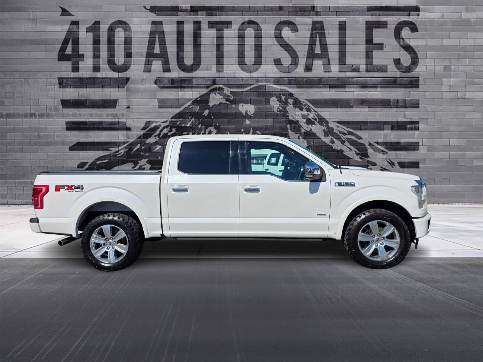 Used 2017 Ford F150 Platinum w/ Technology Package AWD/4WD image 2