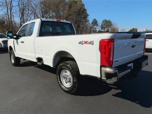 Used 2024 Ford F250 XL w/ XL Off-Road Package AWD/4WD image 9