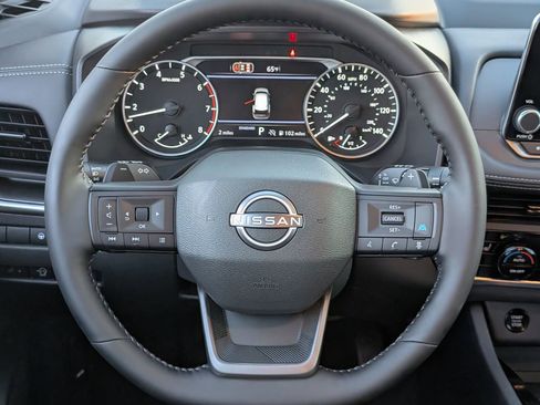 New 2026 Nissan Rogue SV FWD image 10