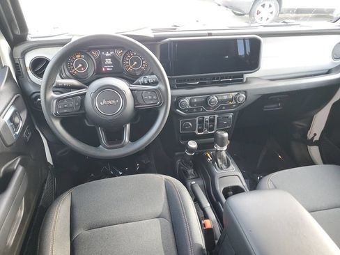 Used 2026 Jeep Wrangler Unlimited Sport AWD/4WD image 17