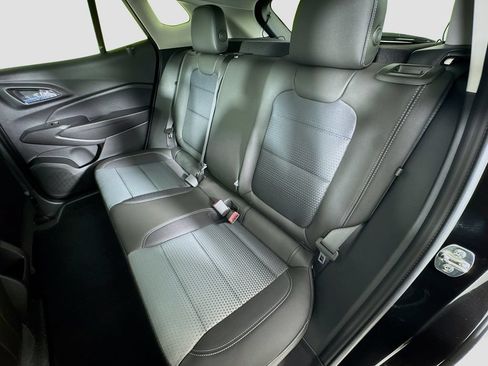 New 2026 Chevrolet Trax LT w/ Midnight Edition FWD image 21