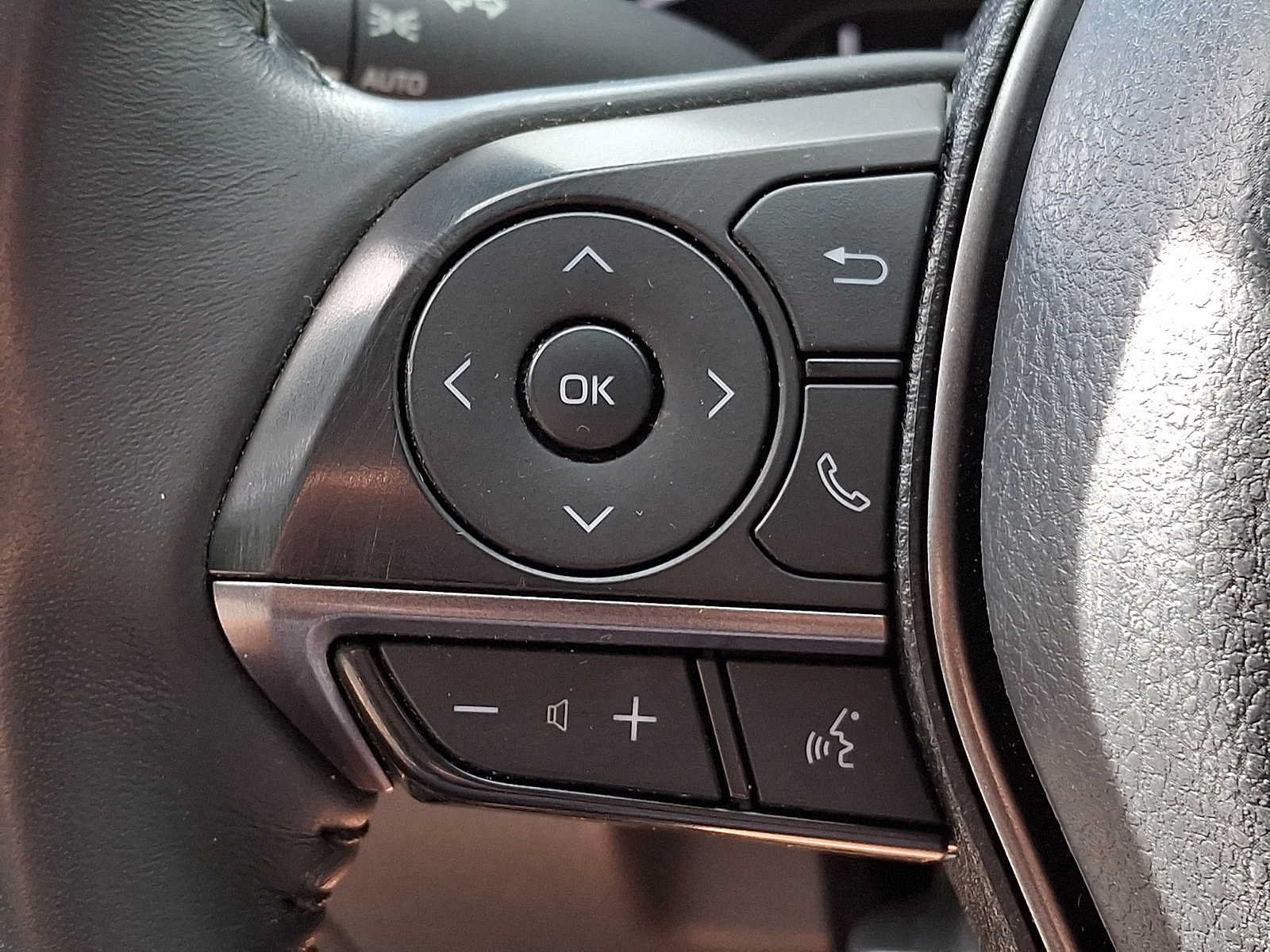 Used 2023 Toyota Camry SE FWD image 17