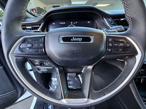 Certified 2024 Jeep Grand Cherokee L Altitude image 16