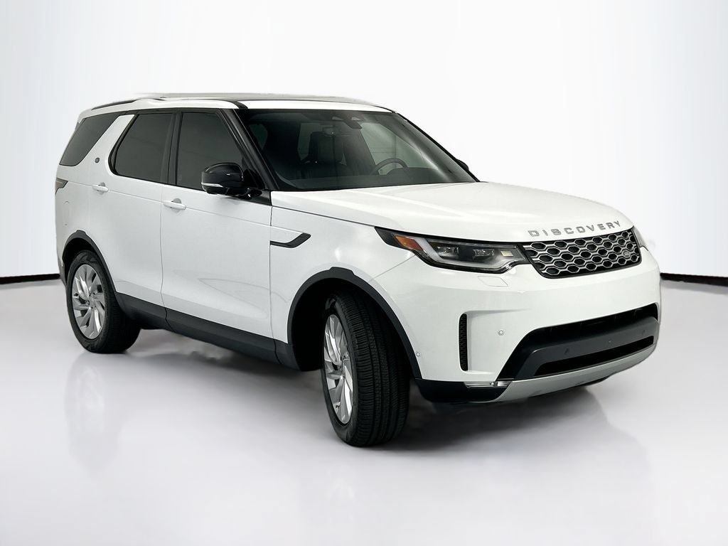 Certified 2025 Land Rover Discovery S AWD/4WD image 3