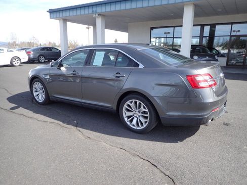 Used 2016 Ford Taurus Limited FWD image 3