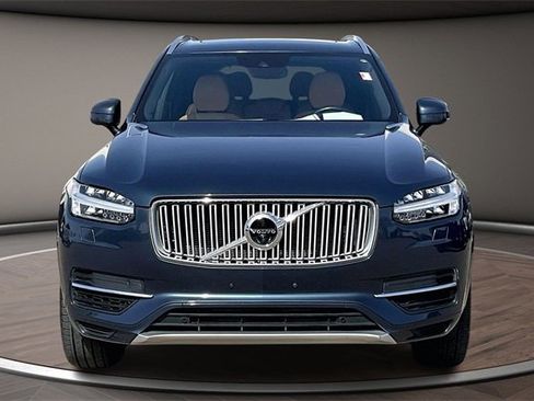 Used 2019 Volvo XC90 T8 Inscription w/ Advanced Package image 3