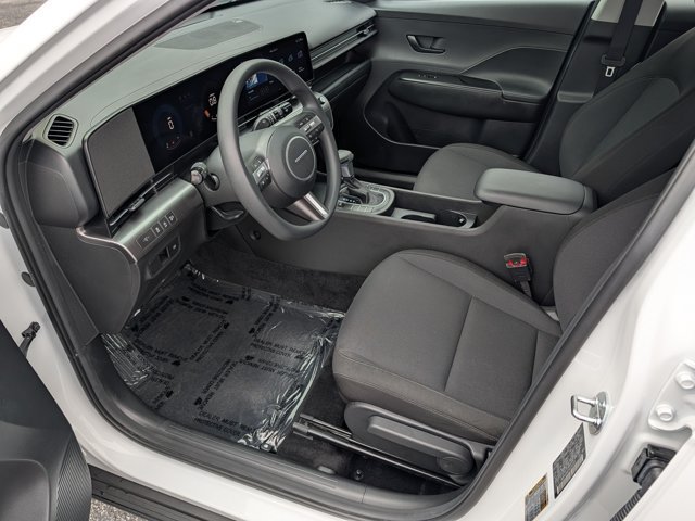 Used 2025 Hyundai Kona SE FWD image 9