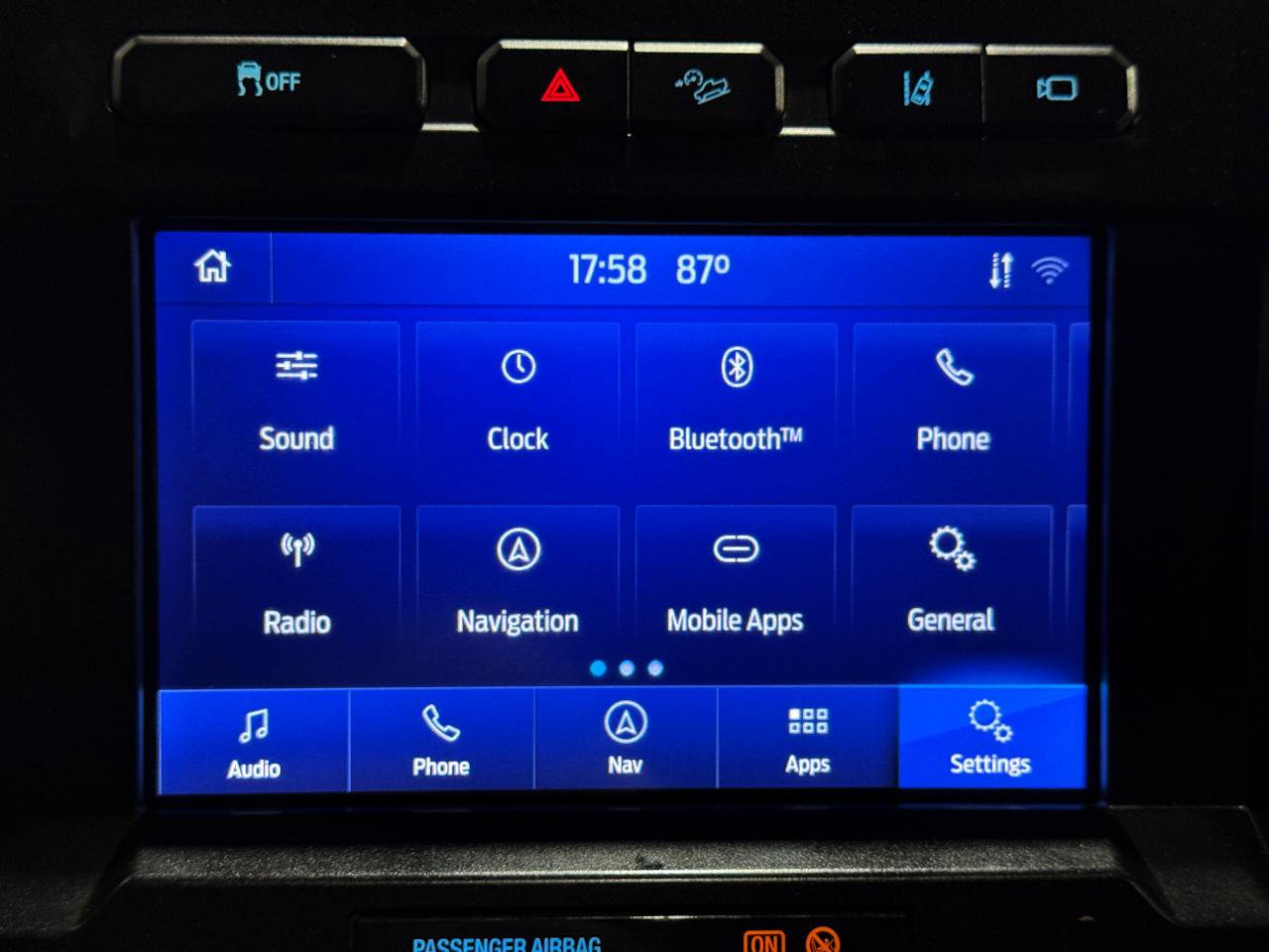 Used 2022 Ford F250 XLT w/ XLT Premium Package AWD/4WD image 40