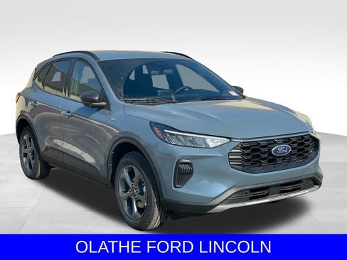 New 2026 Ford Escape ST-Line w/ Cold Weather Package image 7