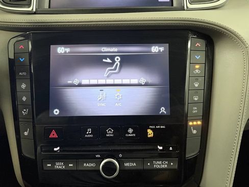 Certified 2023 INFINITI QX50 Luxe FWD image 18